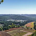 Cozy In Leon Sur Vezere With Wifi Dom wakacyjny